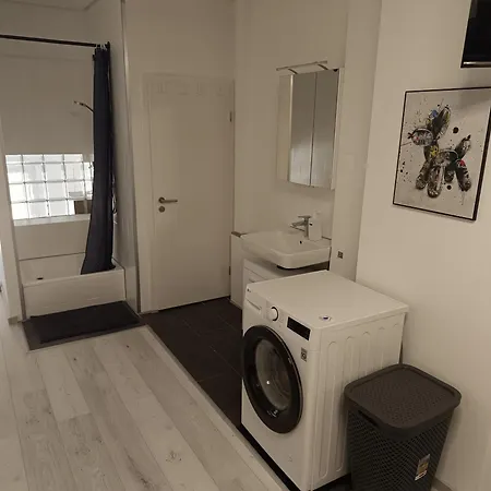 Loft - Uebernachten Im Ehemaligen Kinovorfuehrraum Apartment *